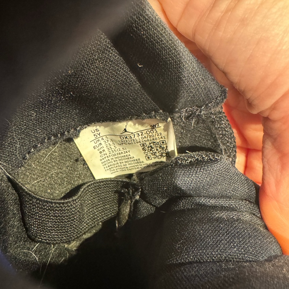 Nike Air Jordan 11’s “Blues” - Picture 4 of 6